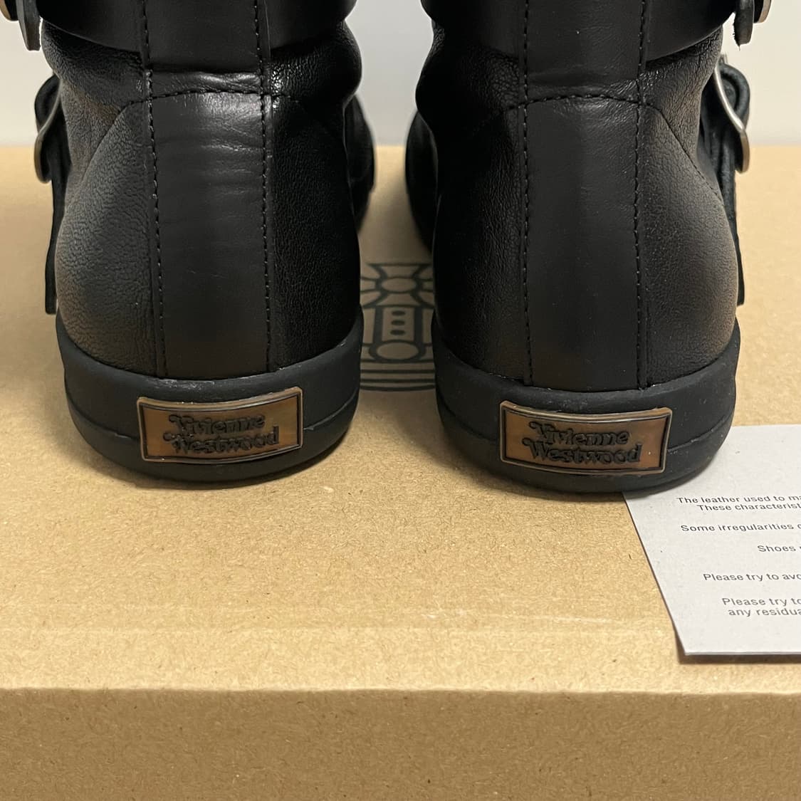 [37,38]비비안웨스트우드 26ss 파일럿 버클 부츠 상품이미지4