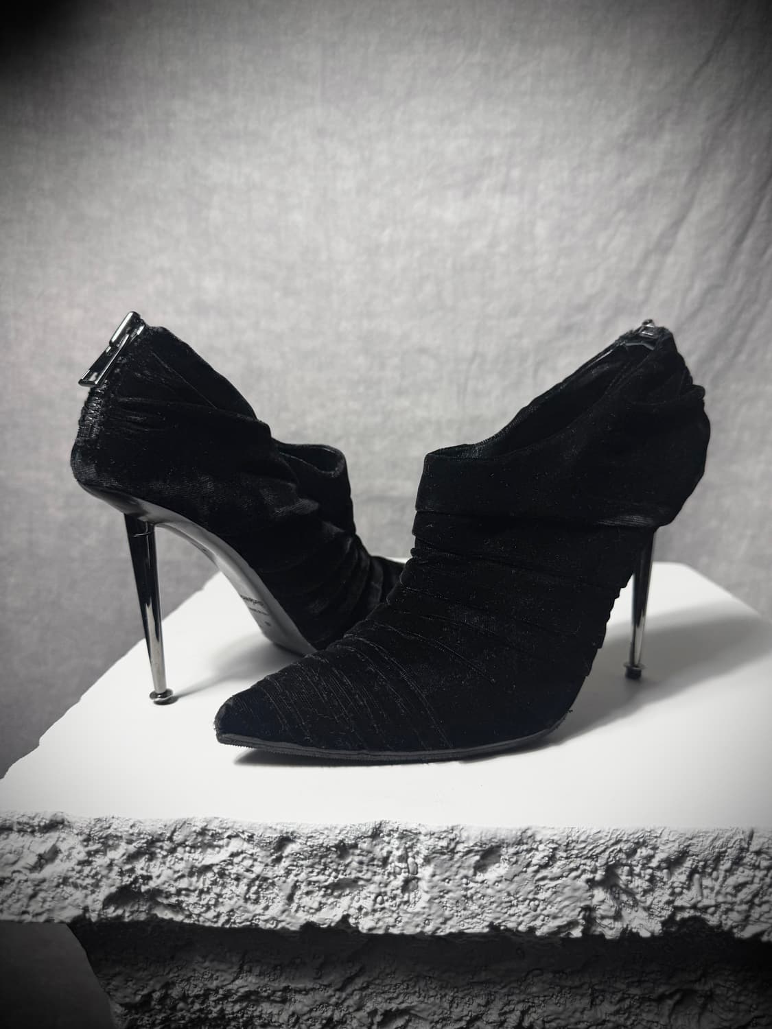 TOM FORD AW11 Ruched Velvet Ankle Boots  상품이미지1