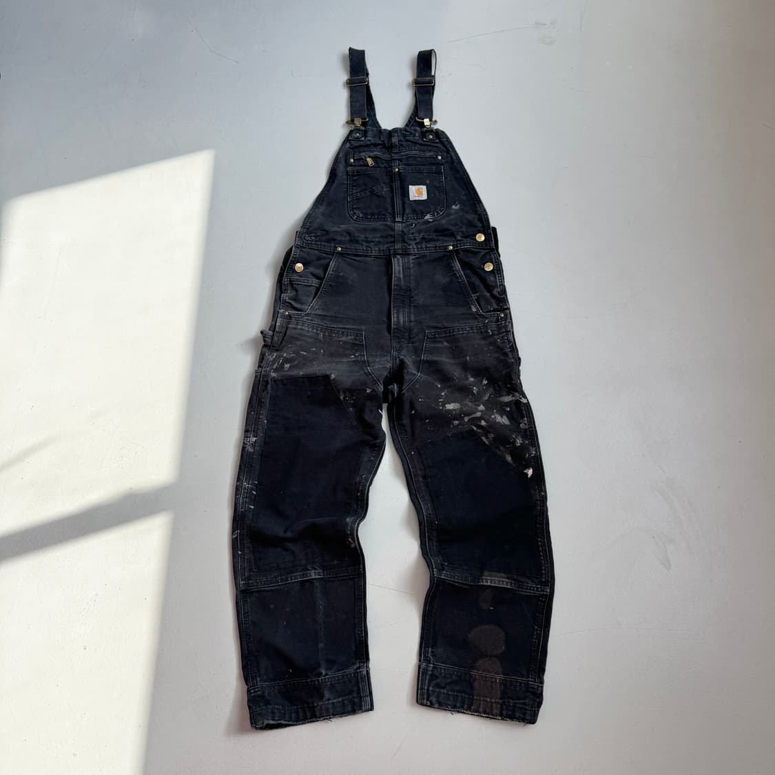 칼하트 OG 덕캔버스 페이드 더블니 워크 오버롤 멜빵 블랙 상품이미지2
