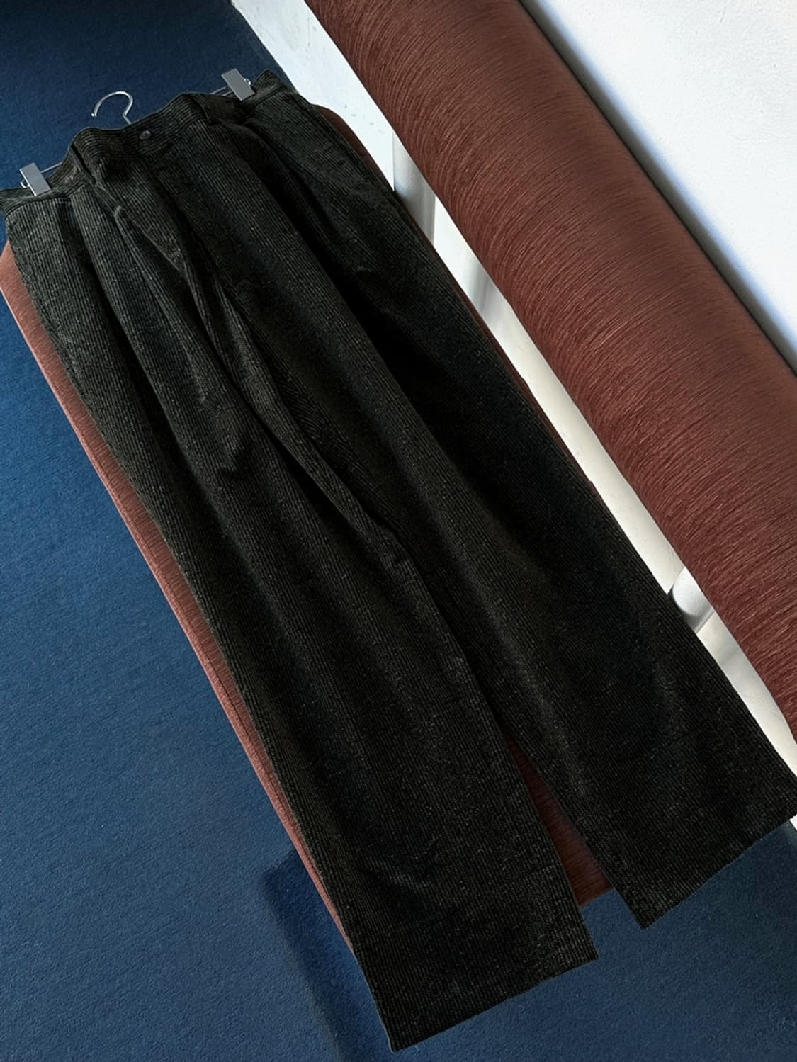 Cord design 2 tuck wide pants 상품이미지5