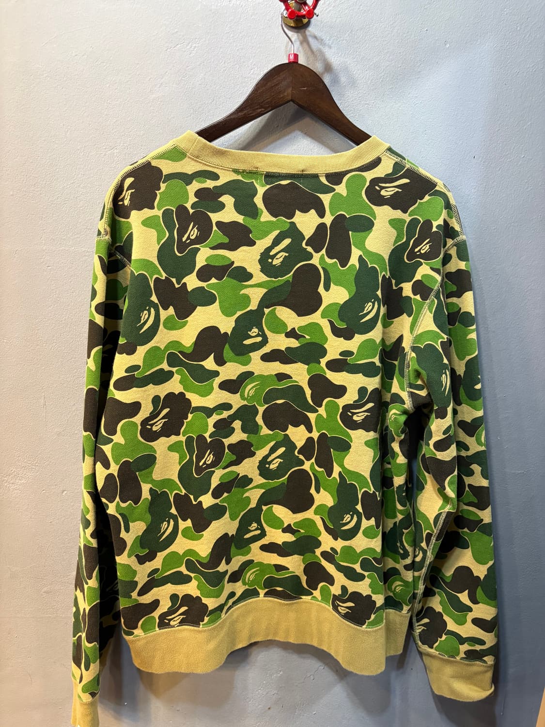 베이프 퍼스트 카모 에이프 쉘 네버 킬 에이프 맨투맨 상품이미지3