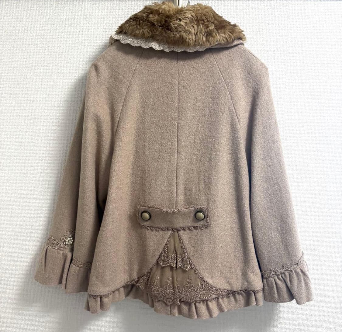 엑시즈팜 퍼 판초 프릴 레이스 진주 케이프 숏코트  상품이미지2