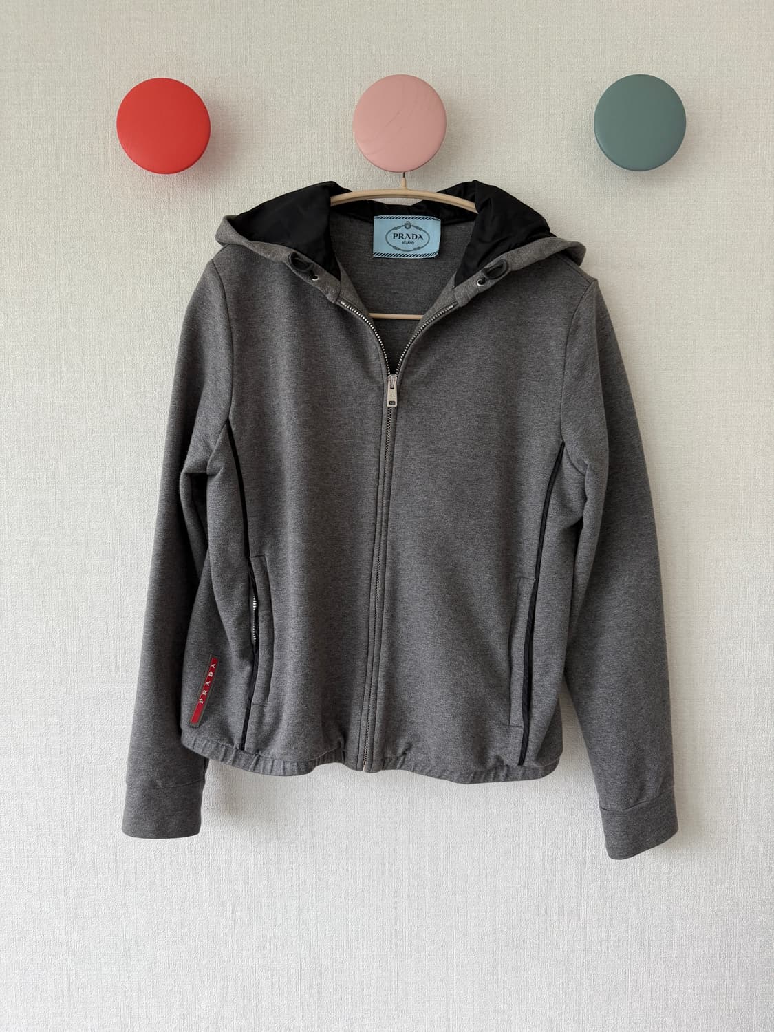 prada sports hoodie 상품이미지5