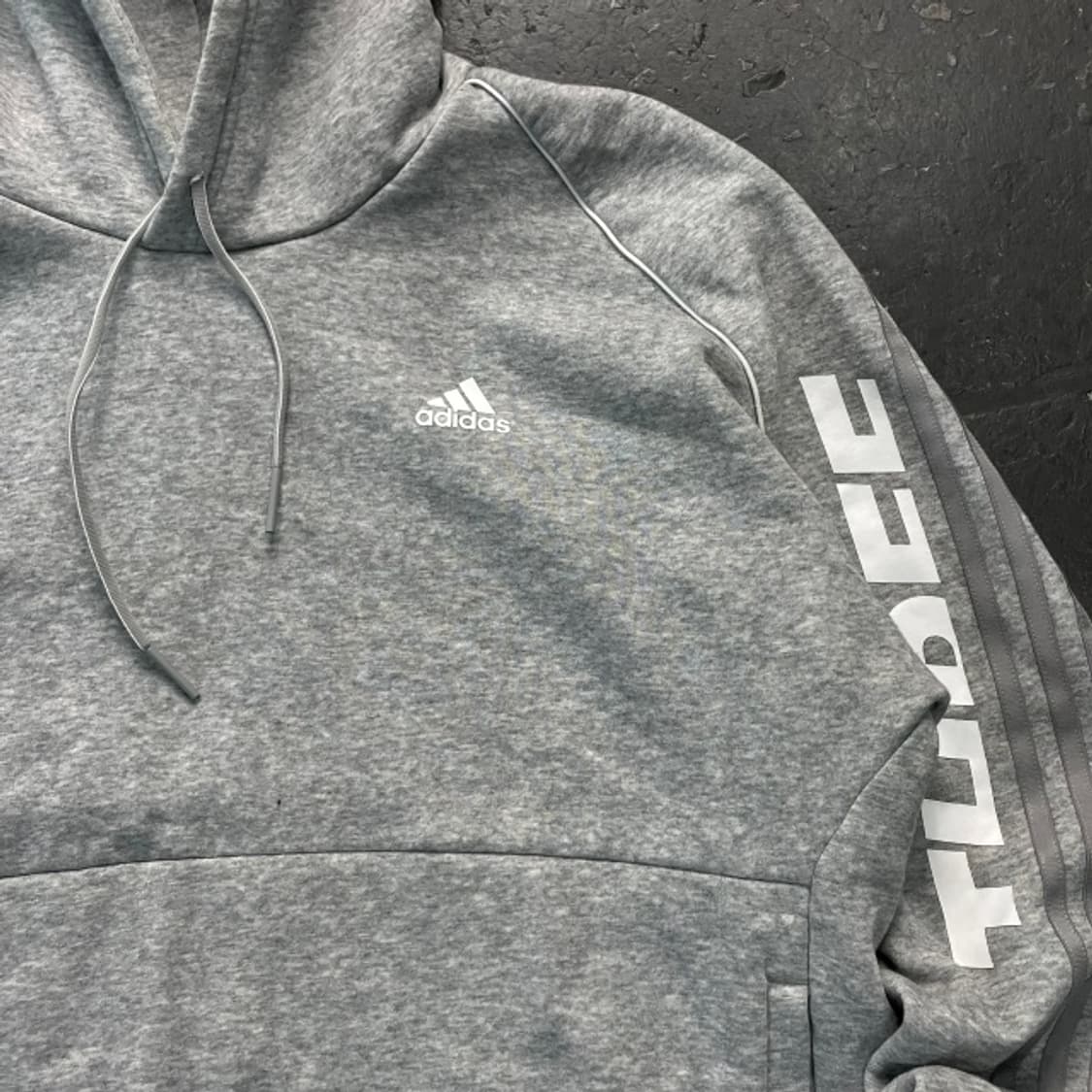 105 아디다스 후드티 상품이미지2