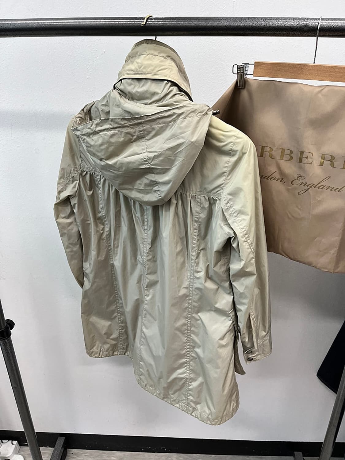 여) 버버리 나일론 후드 사파리 상품이미지4