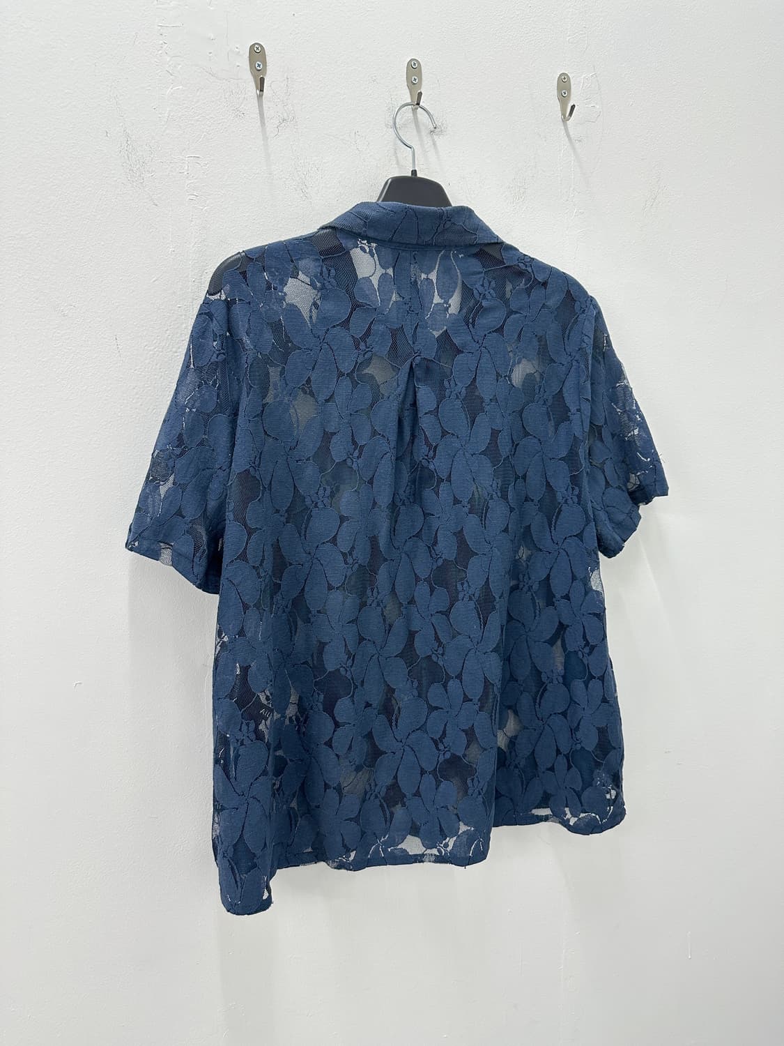 Floral Sheer Embroidered half Shirts 상품이미지5