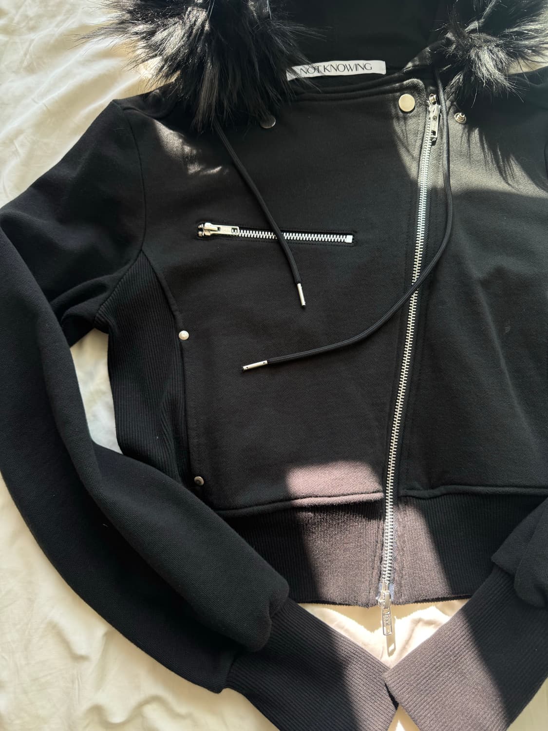 낫노잉 라이더 퍼 후드집업 블랙 상품이미지3