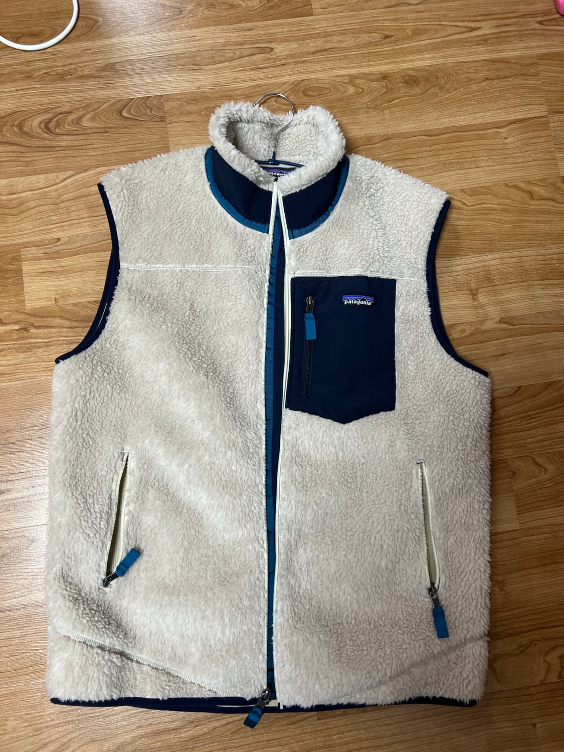 파타고니아 클래식 레트로X 베스트 내츄럴 L 상품이미지1