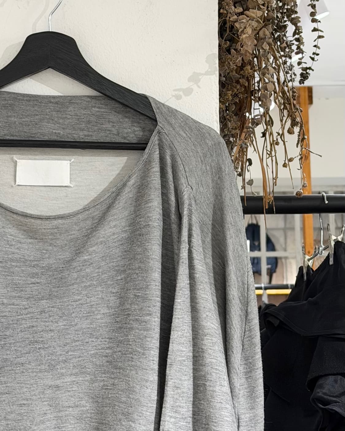 메종 마르지엘라 그레이 보트넥 롱슬리브 티셔츠 상품이미지3