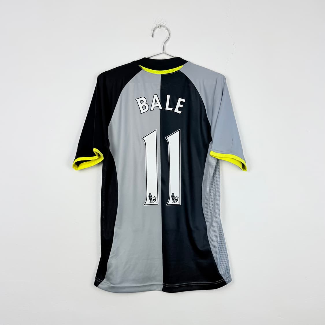 12-13 토트넘 써드 베일 유니폼 상품이미지1