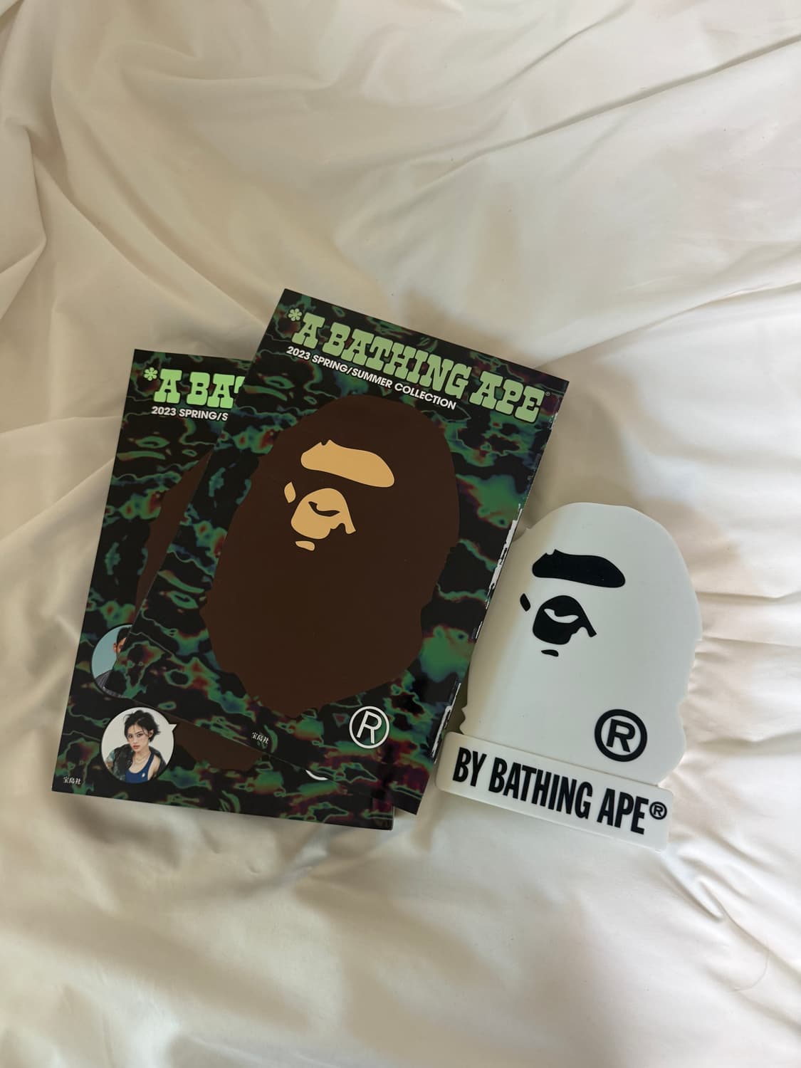 베이프 2023 S/S 컬렉션 잡지 & 무드등 상품이미지2