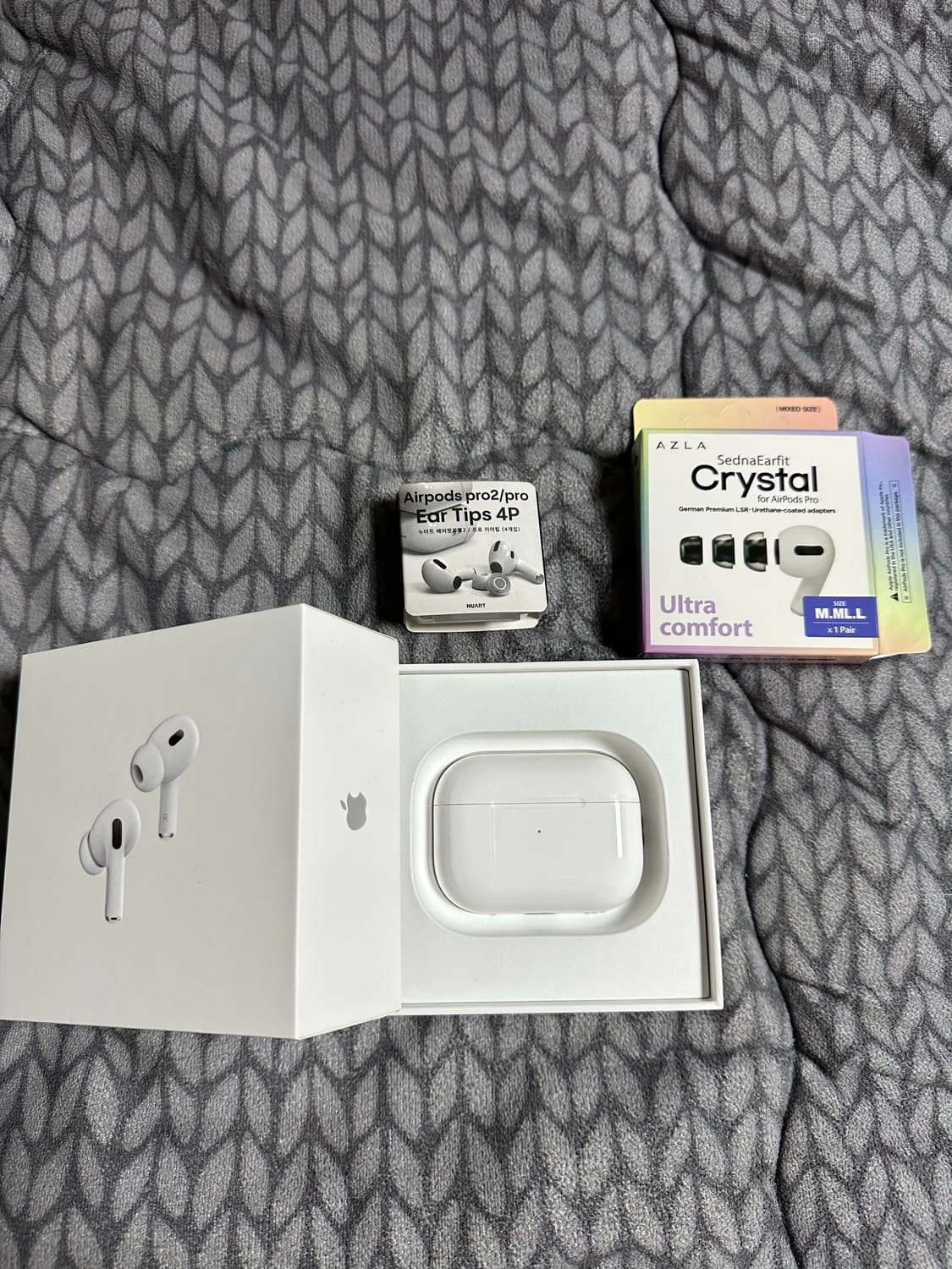 에어팟 프로 2세대 (8핀) + 아즈라 크리스탈 이어팁 포함 상품이미지1