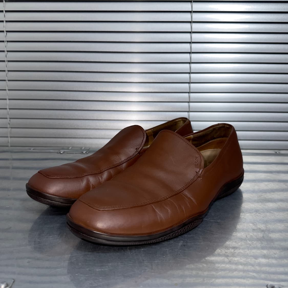 00s 브라운 프라다 스포츠 로퍼 상품이미지4