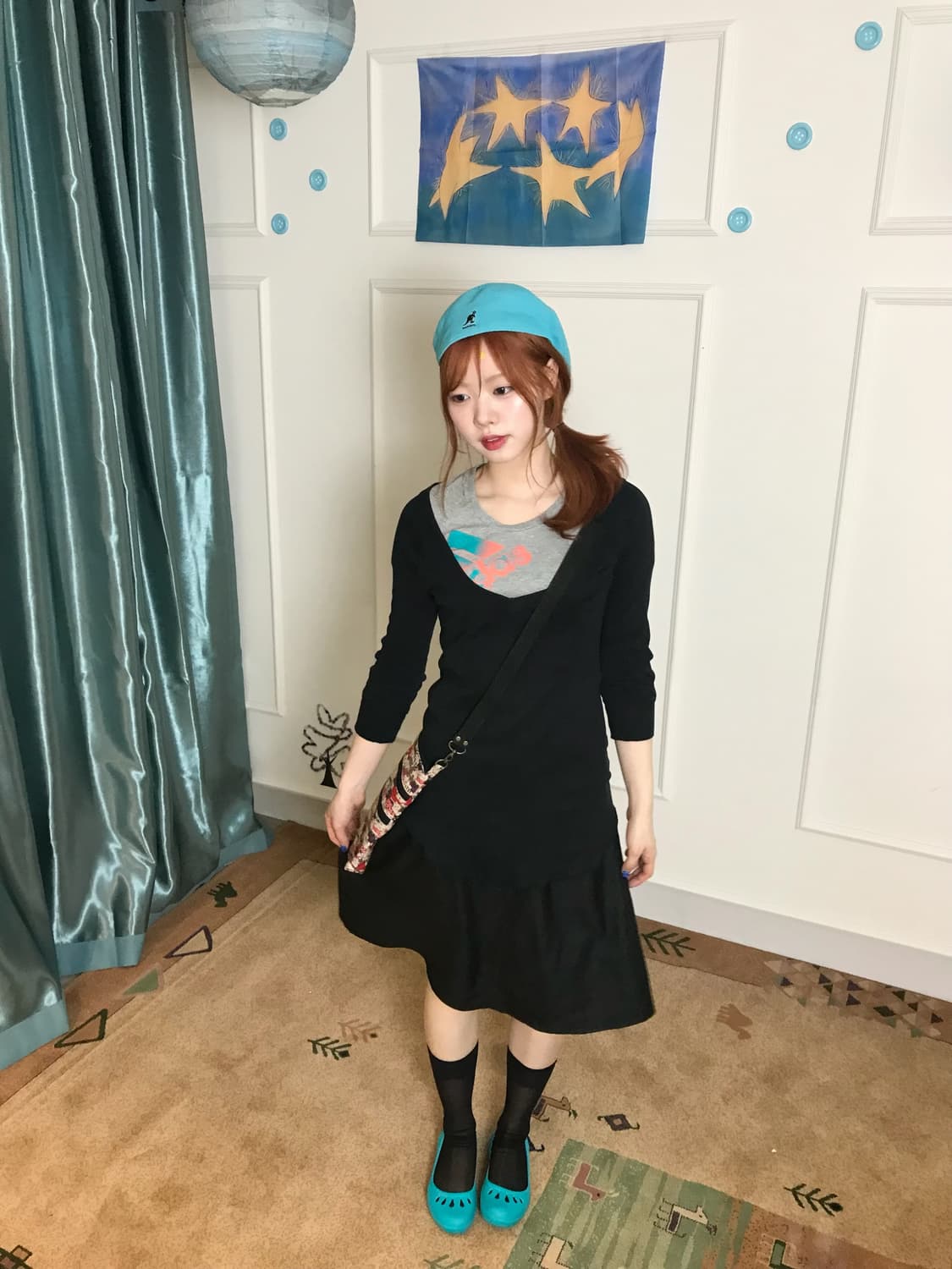 민트색 베레모와 상의 포인트를 맞춰,더 싱그럽고 청량하게 풀어낸 코디𖧧 상품이미지2