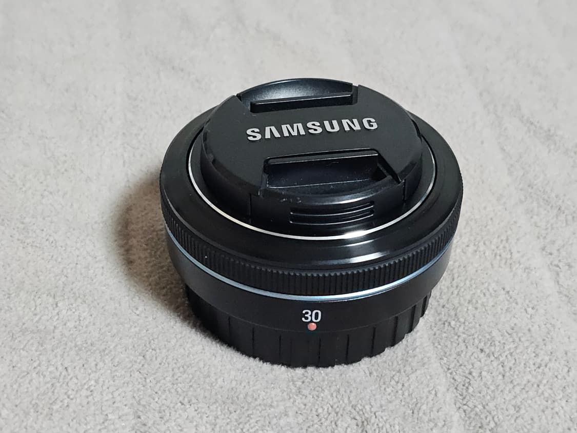 삼성 미러리스 NX용 30mm 단렌즈 상품이미지4