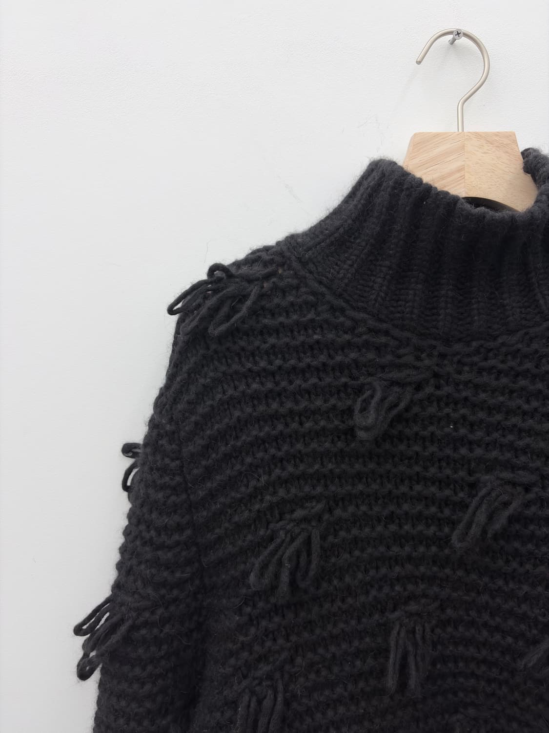 TUFT CHUNKY KNIT SWEATER 상품이미지2