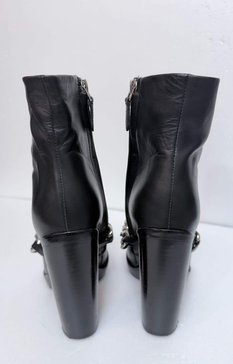 GIVENCHY 지방시 체인 디테일 앵클 부츠 235 상품이미지5