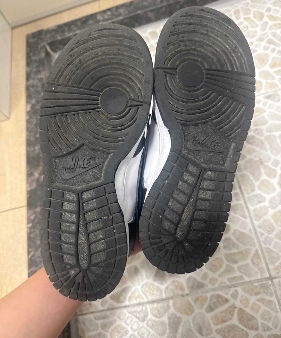 나이키 덩크 로우 범고래 스니커즈 235 상품이미지5