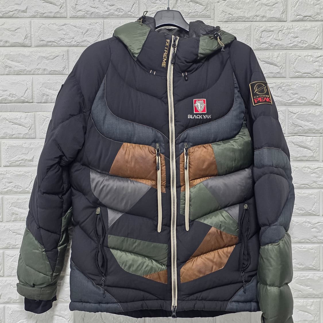 택포) 블랙야크 익스트림 구스다운 숏 패딩  L 상품이미지1