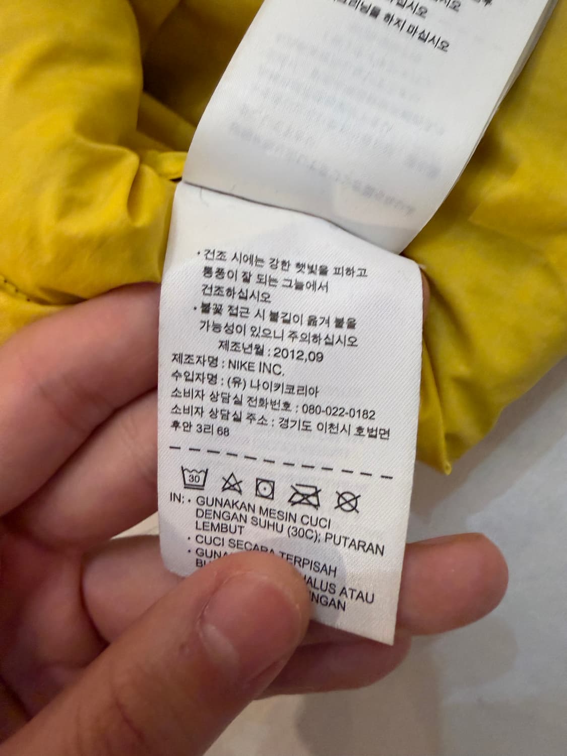 나이키 700필 유광 고프코어 후드 경량패딩 블랙 상품이미지7