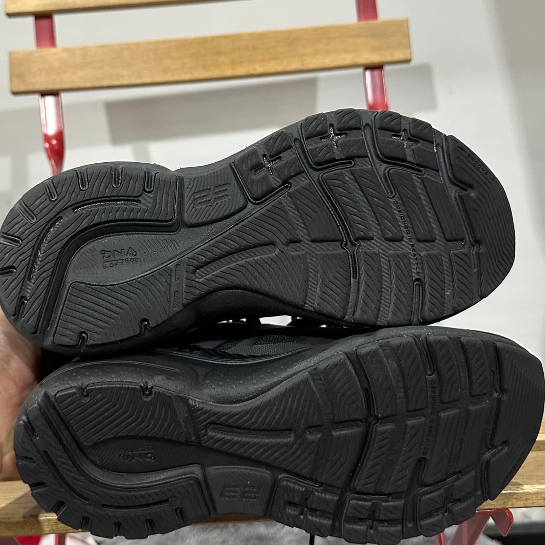 225) 브룩스 런닝화 여성 여자 운동허ㅏ 아드레날린 GTS 23 상품이미지6