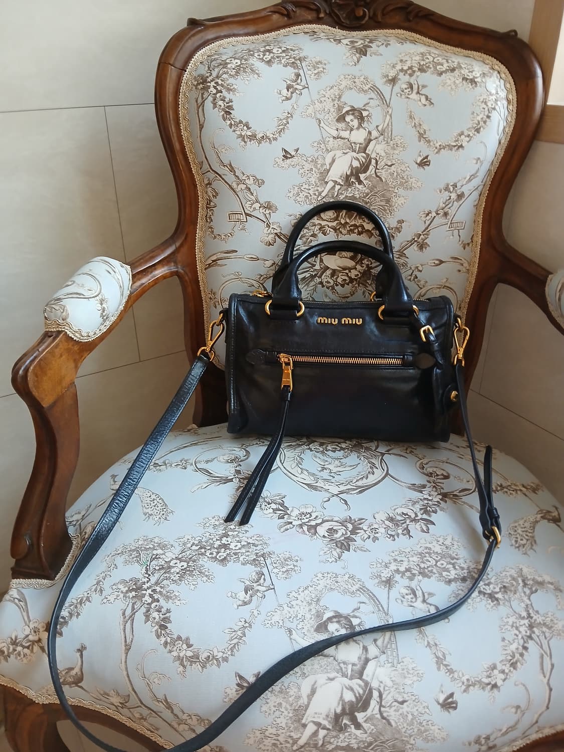 미우미우 미니 크로스백 상품이미지1