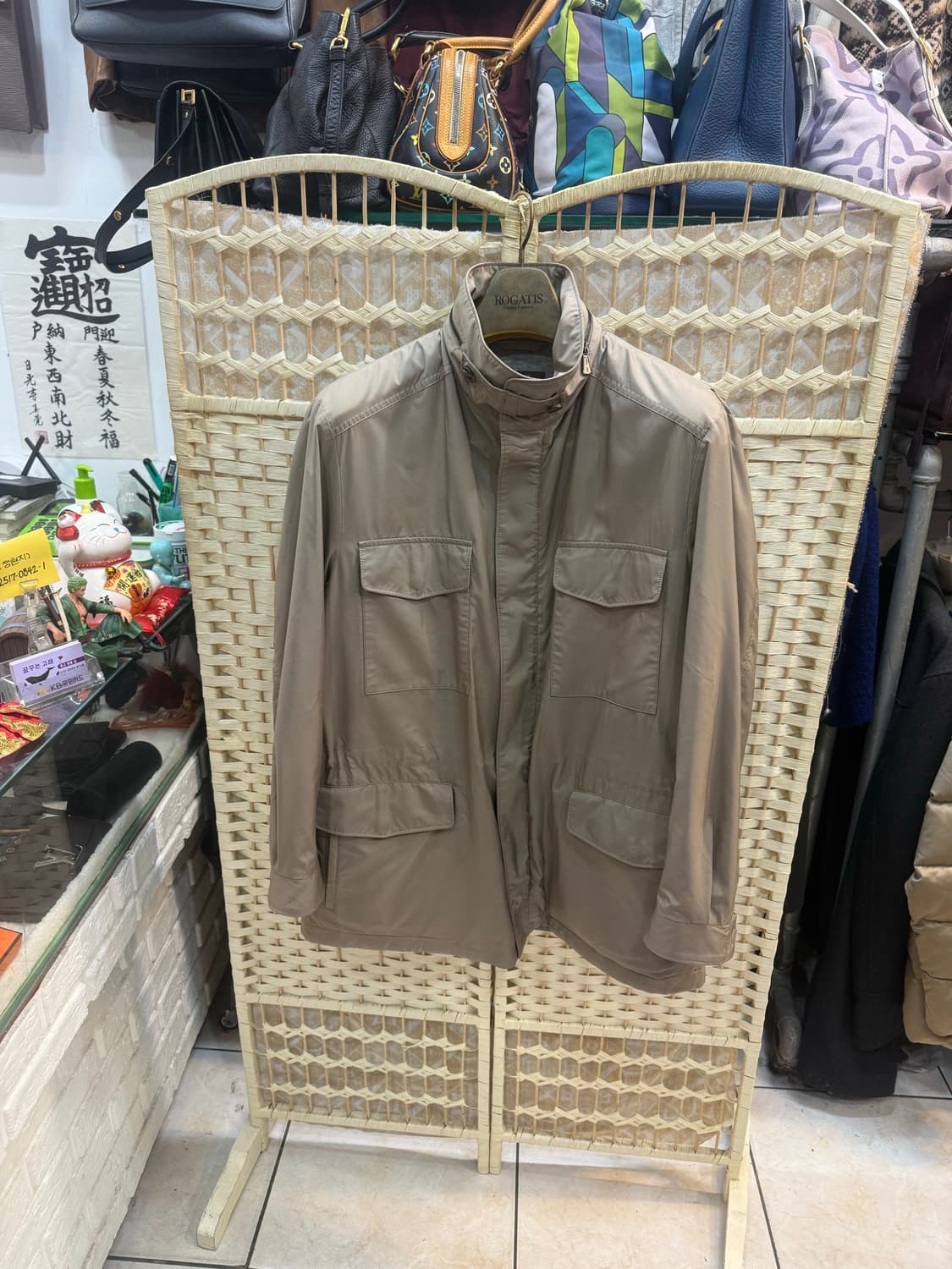 48/100 정품 로로피아나 트레블러 자켓 팝니다 상품이미지1