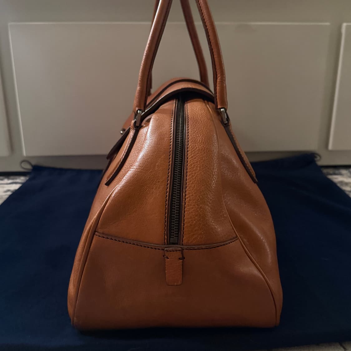 프라다 닥터 레더 볼링백 상품이미지5