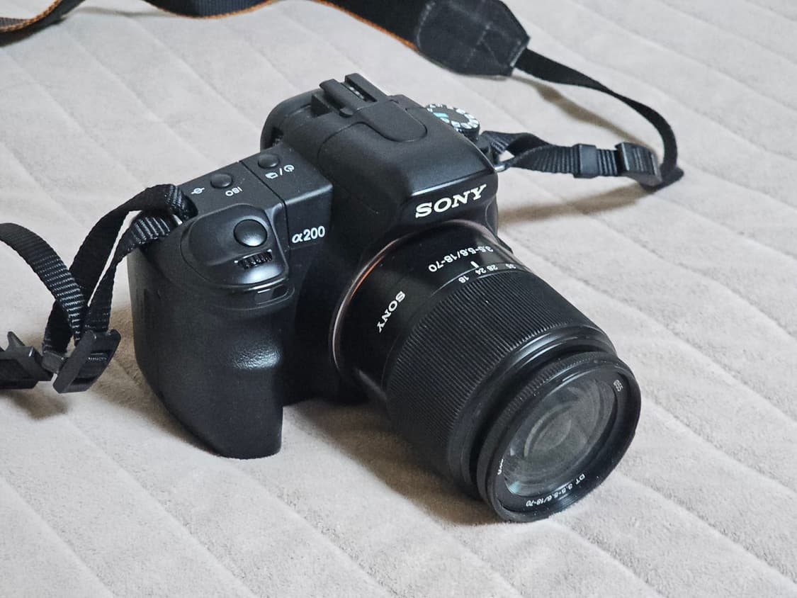 소니 알파 A200 DSLR 카메라 상품이미지2