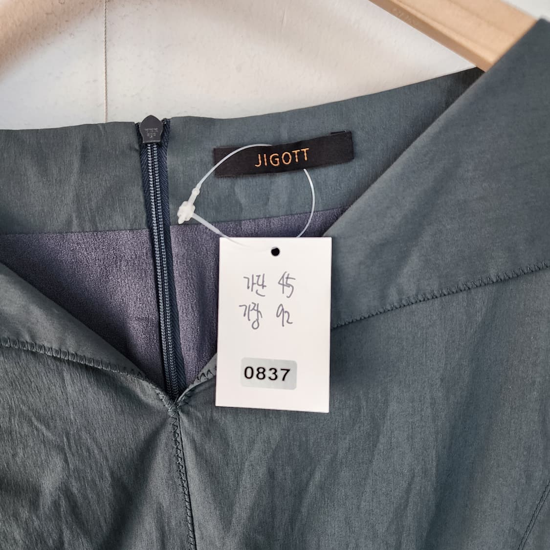 지고트 카라넥 반팔 원피스 상품이미지7