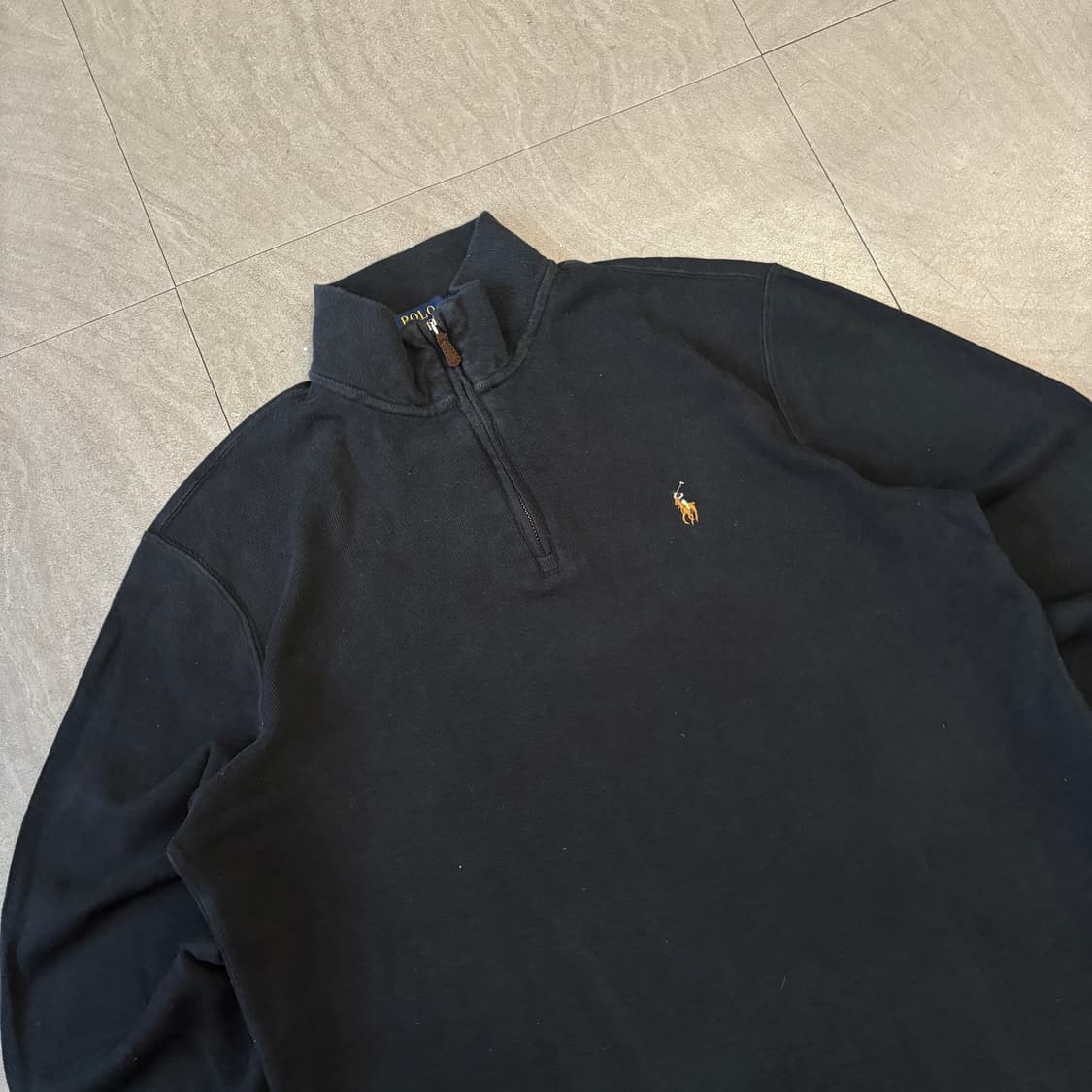 폴로 국내 매장 정품 블랙 이스테이트립 반집업 니트 상품이미지2