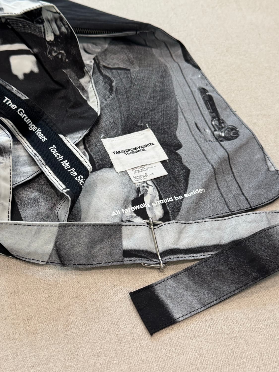 솔로이스트 19ss 찰스피터슨 홀스터백 상품이미지3