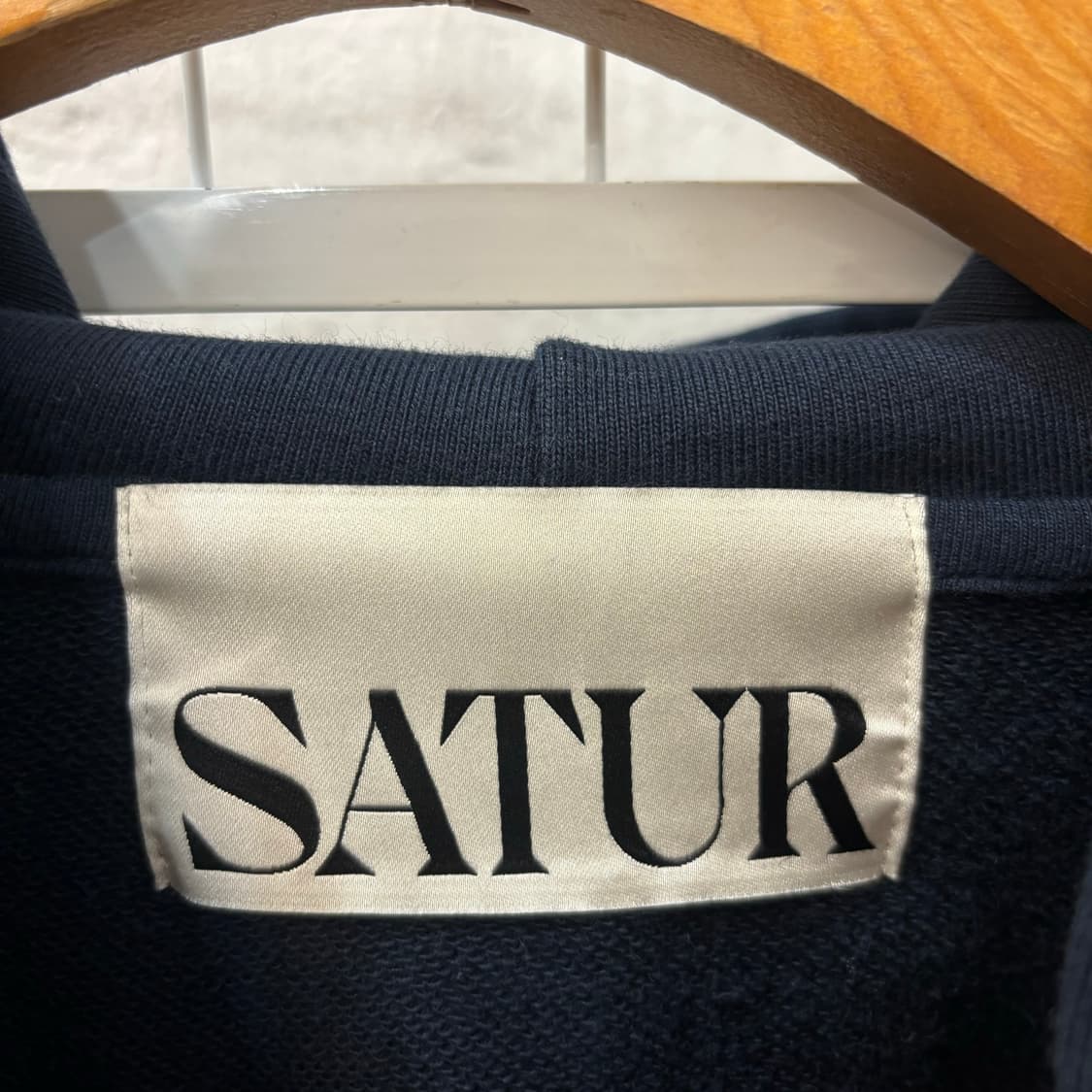 세터 아플리케 리벳 네이비 후드티 XL 상품이미지6