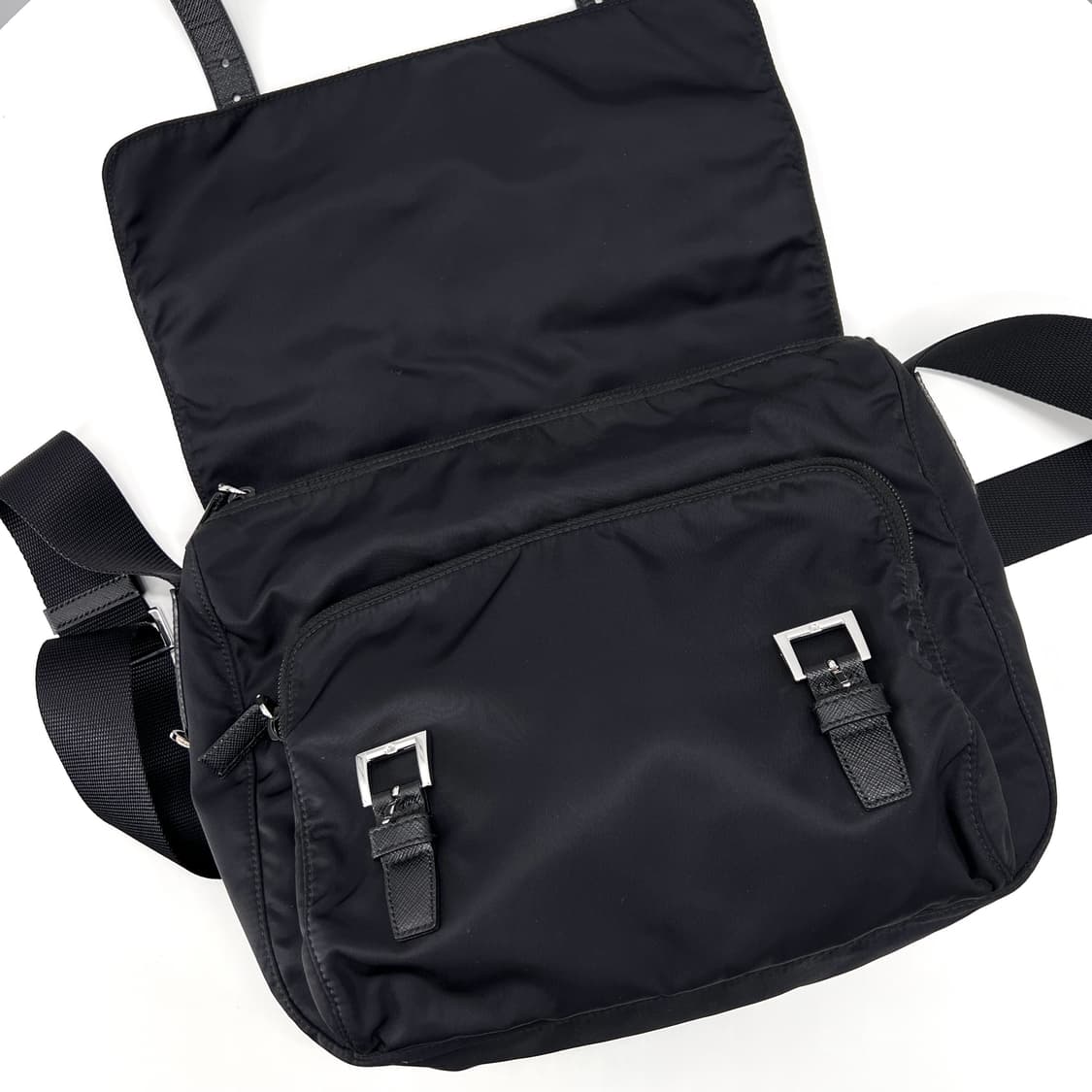 프라다 나일론 삼각로고 메신저백 크로스백 블랙  상품이미지9