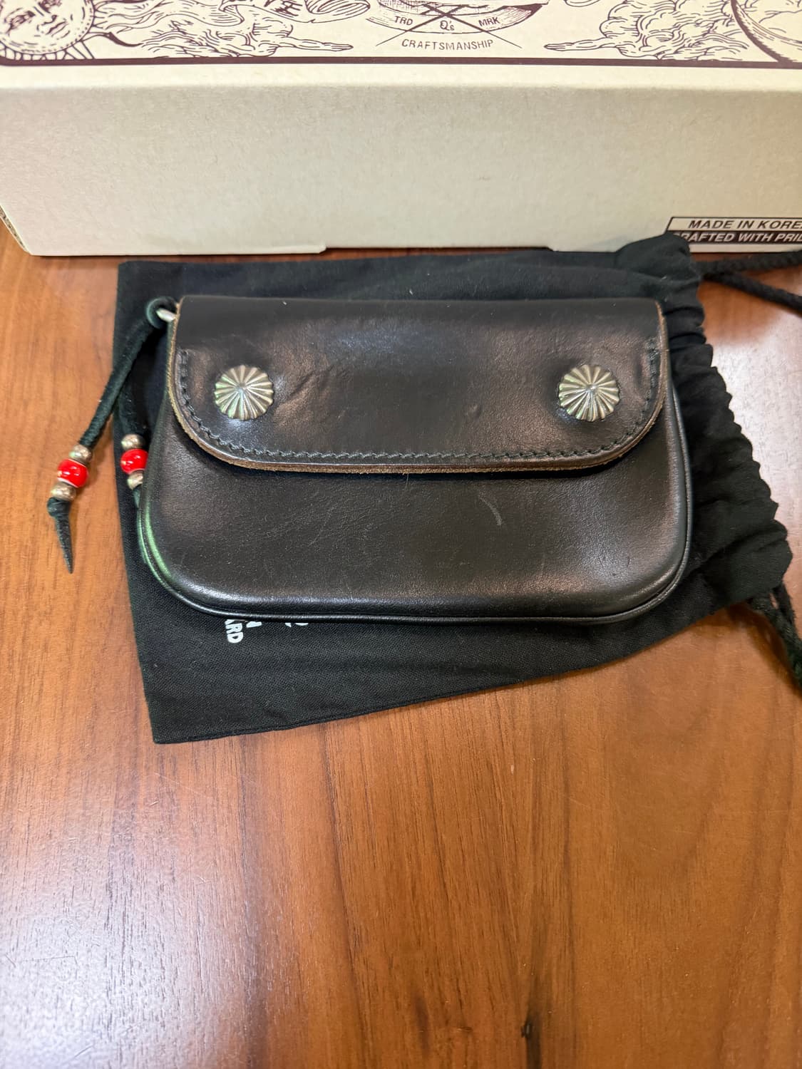 큐스레더 크롬악셀가죽 파우치 지갑 상품이미지2