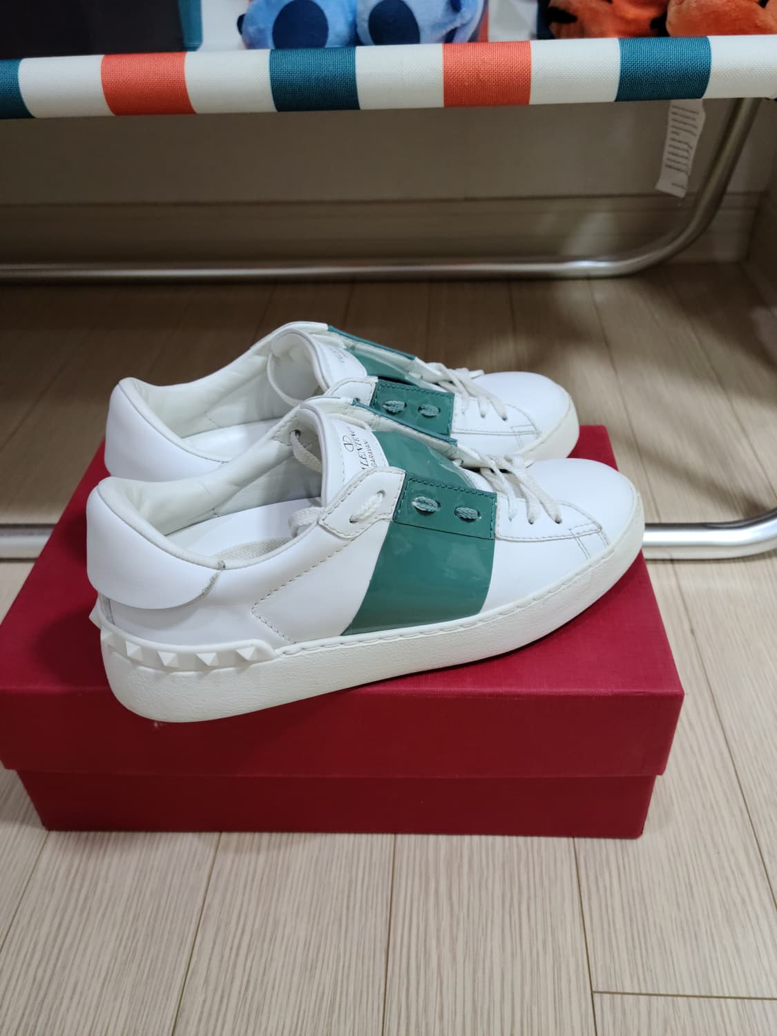 발렌티노 히든 스니커즈 유광 녹색(36) 상품이미지3