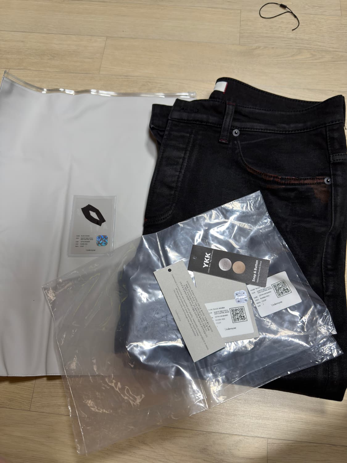 언더마이카 BLACK MAMBA 블랙맘바 사이즈1 상품이미지1