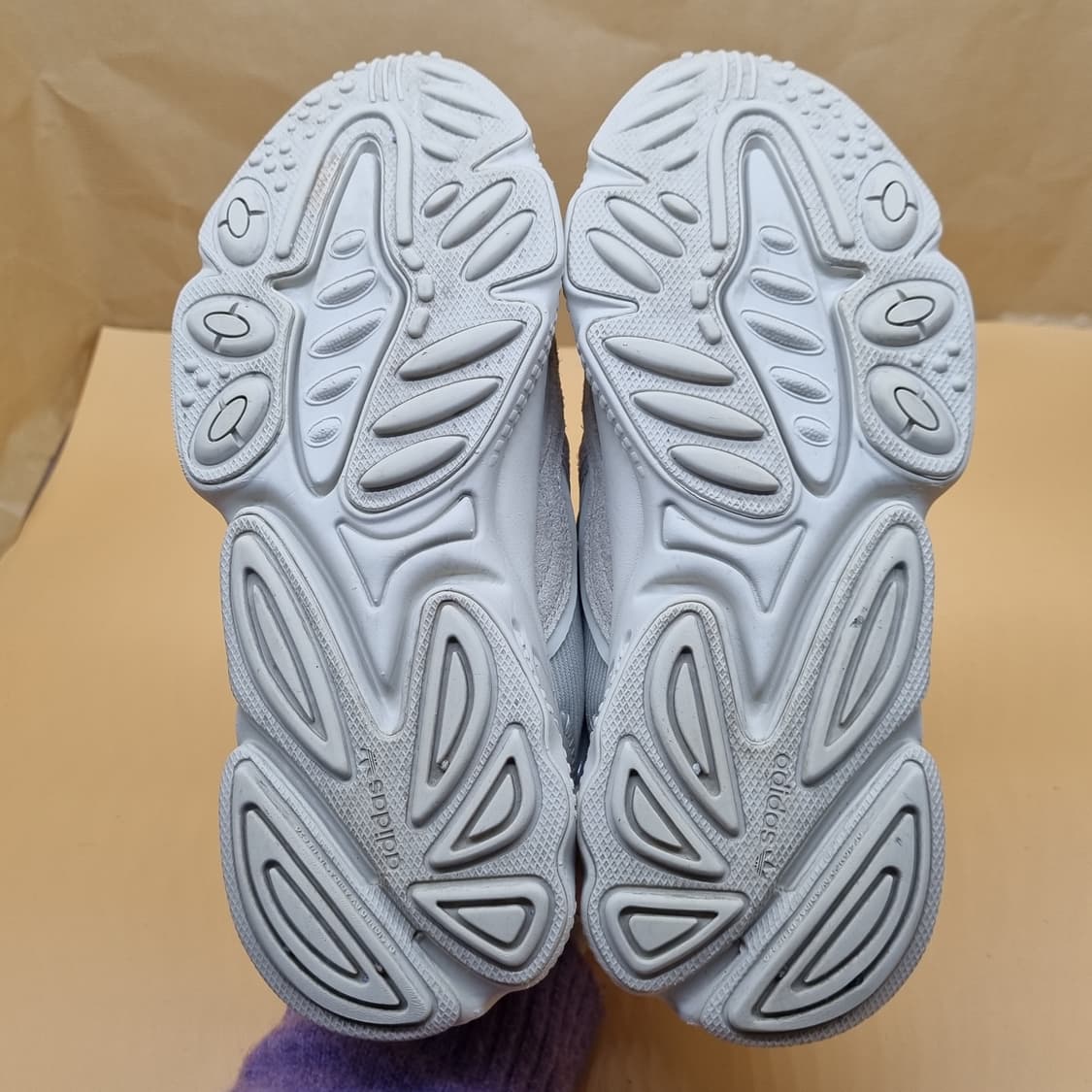 아디다스 오즈위고 베이지 운동화235 상품이미지3