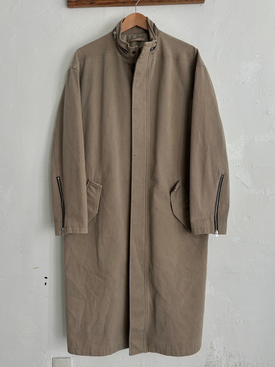 C.P. Company 씨피컴퍼니 베이지 하이넥 야상 상품이미지4