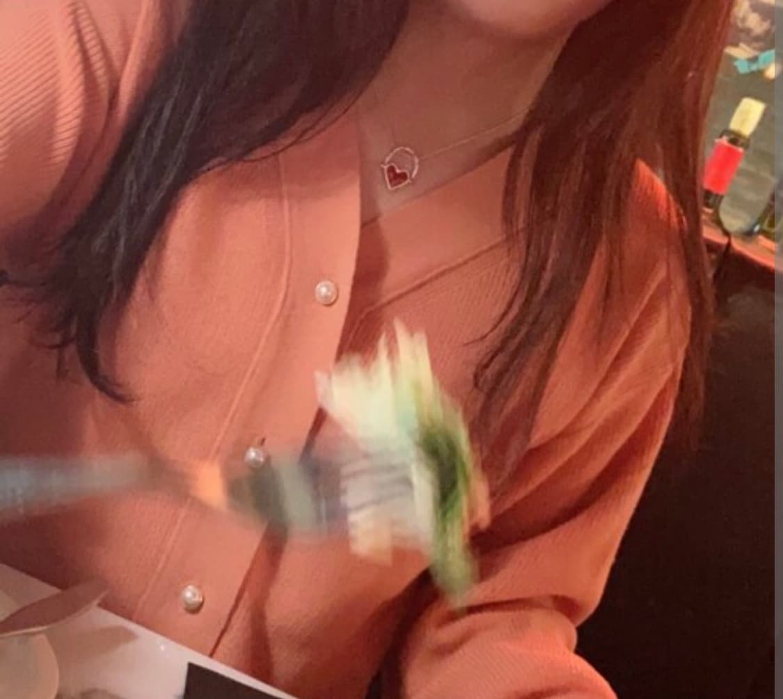 닐바이피 베이직 니트 가디건 (강민경 착용) 상품이미지4