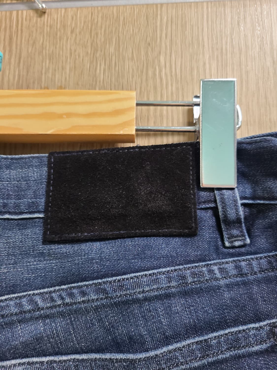 띠어리 남성 데님 청바지 진청 색상 34 상품이미지3