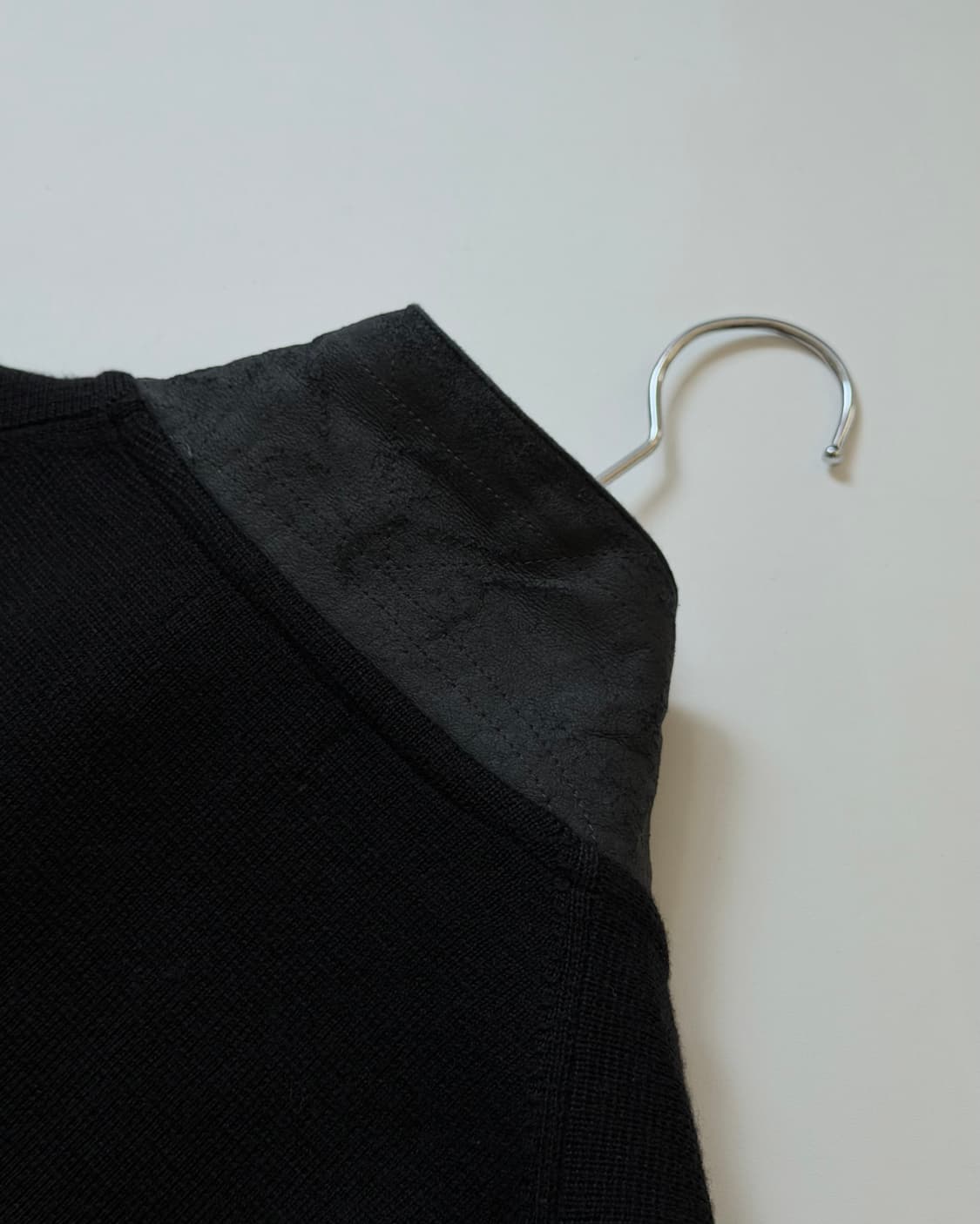 Burberry 버버리 블랙라벨 레더 디테일 니트 집업 상품이미지10