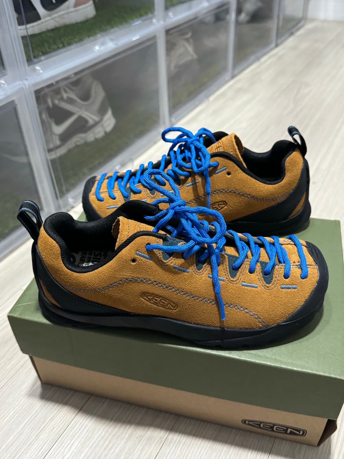 킨(keen) 제스퍼 카멜 스웨이드 230사이즈 새상품 상품이미지2