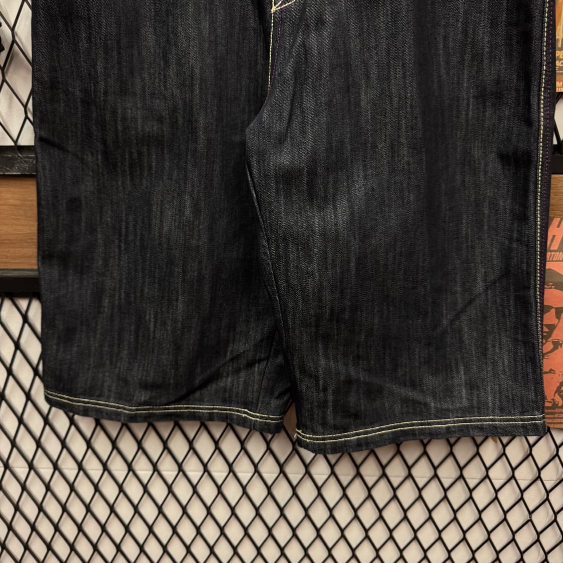 00s 쿠지 데님 반바지 전후면 포켓 앵무새 자수 포인트 흑청 상품이미지4