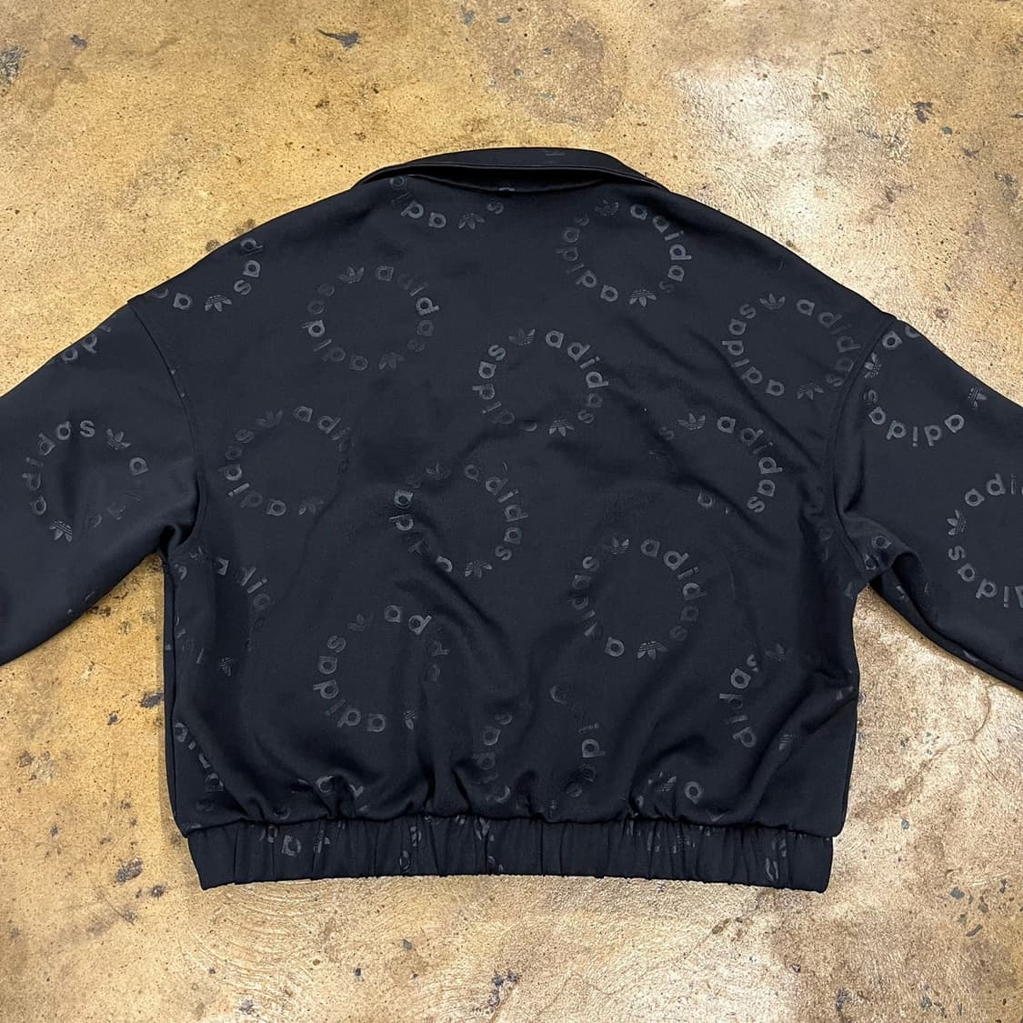 아디다스 패턴 리폼 크롭 져지 트랙탑 상품이미지4