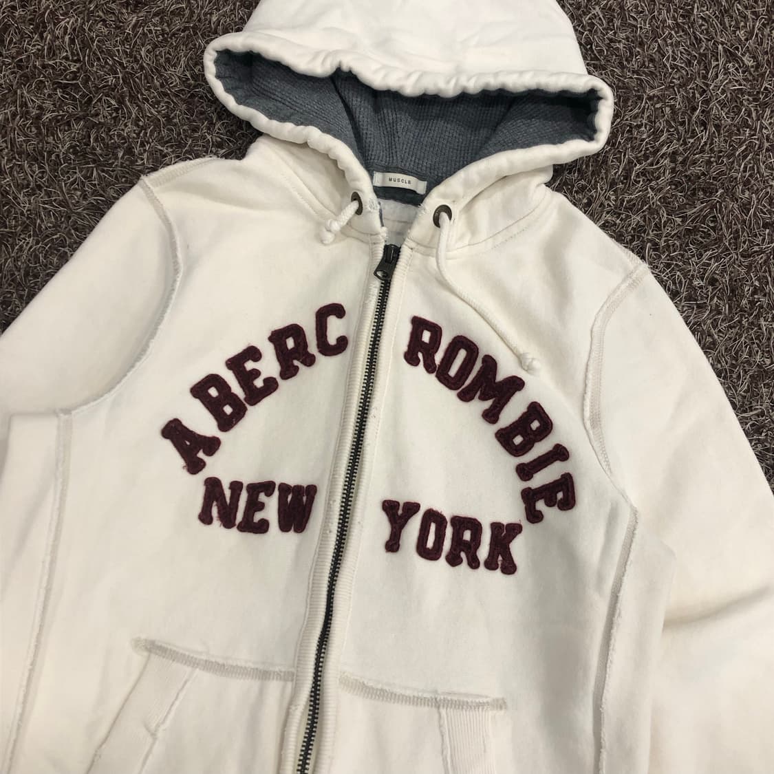 아베크롬비 화이트 로고 기모 후드집업 상품이미지2