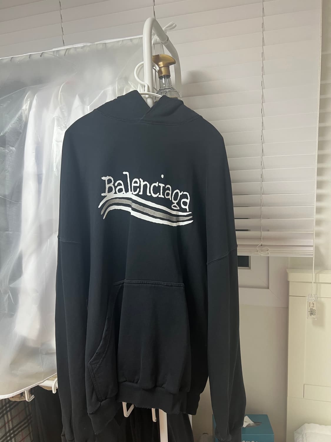 발렌시아가 폴리티컬 후드 백화점 정품 상품이미지1