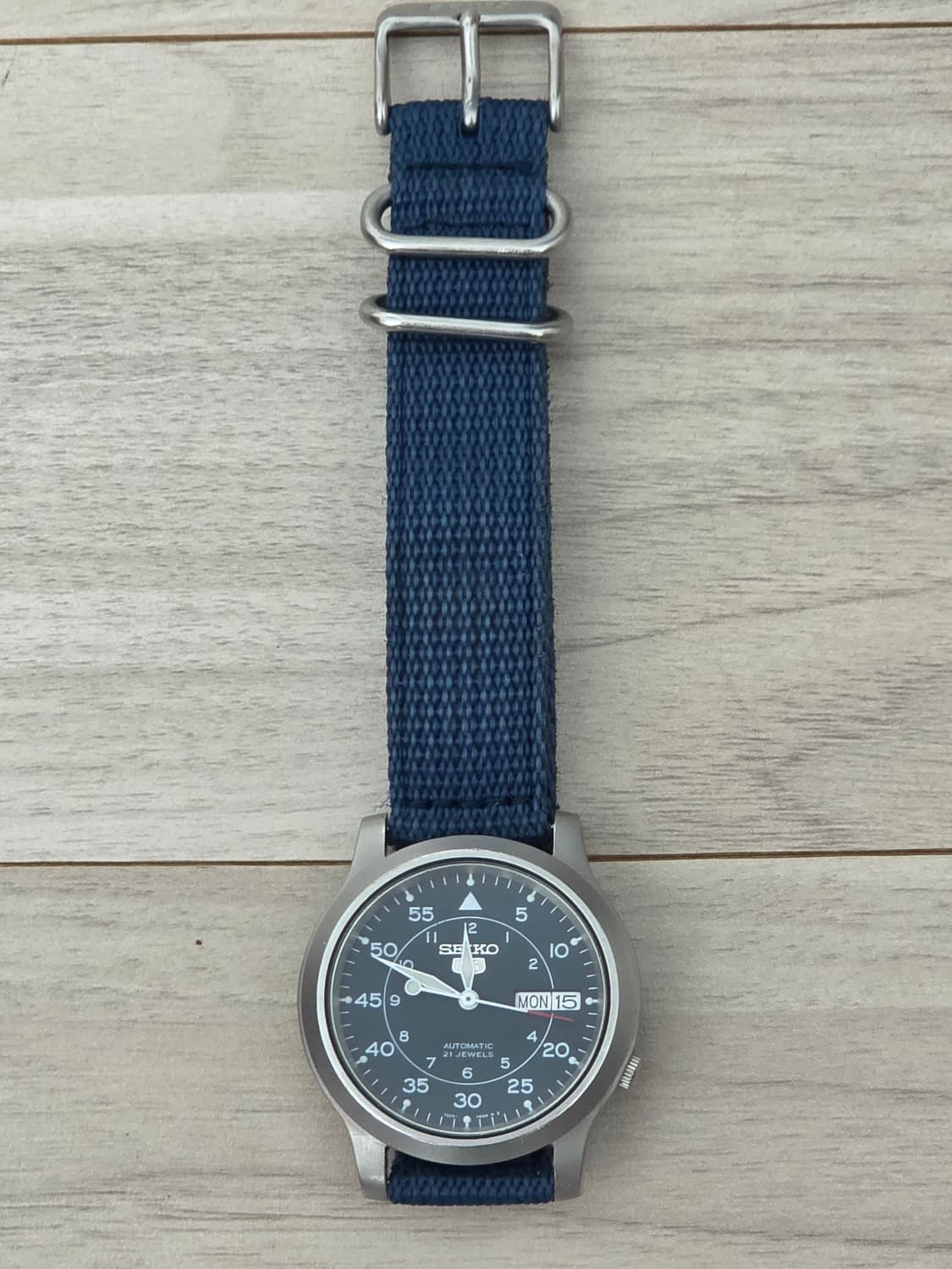 세이코 5 오토메틱 SNK897k2
 BLUE 스켈레톤 시계 상품이미지6