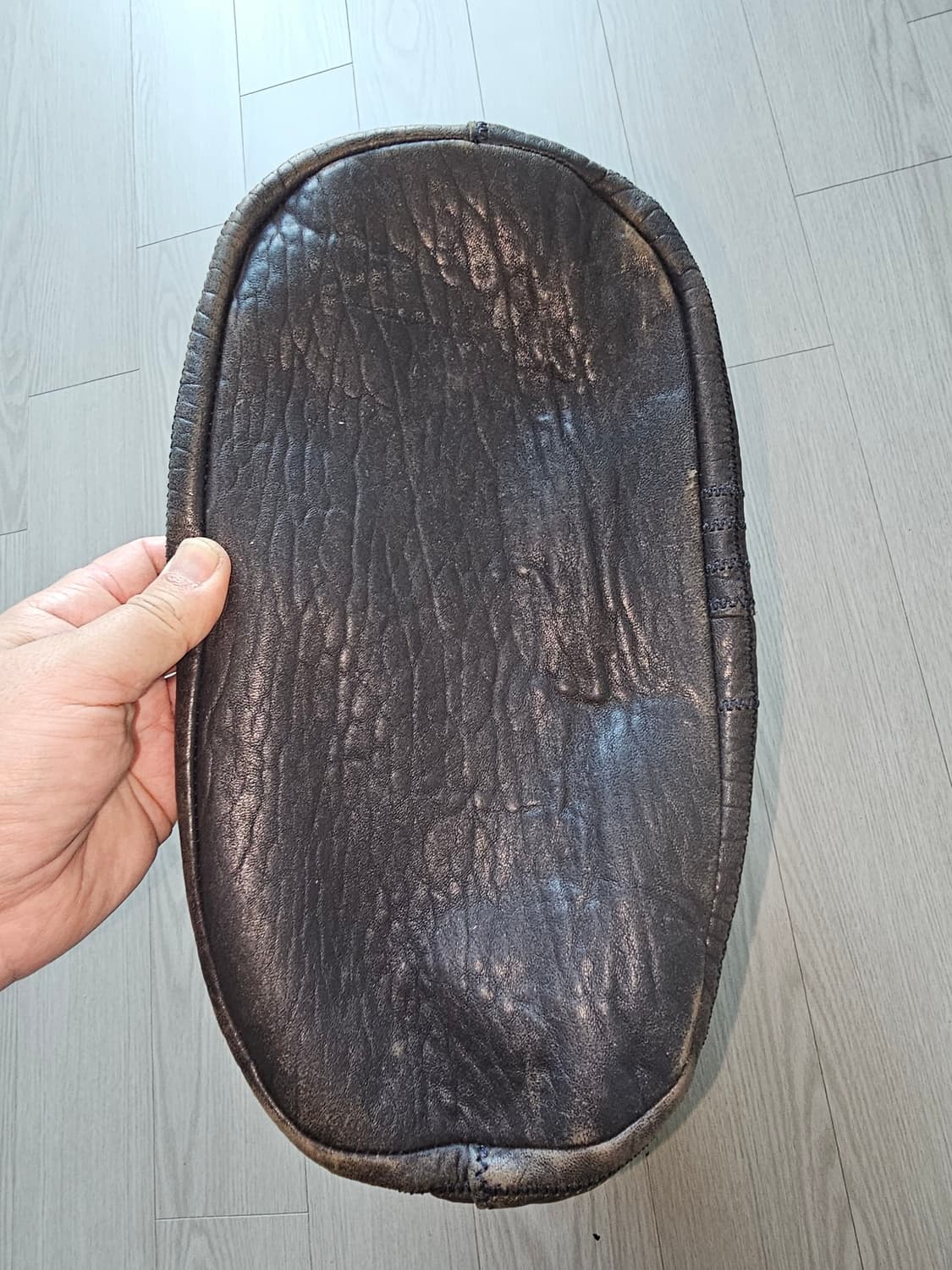 바네사브루노 양가죽 토드백 상품이미지3