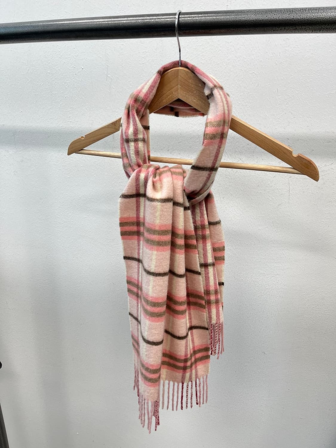 버버리 베이비핑크 캐시미어 머플러  상품이미지2